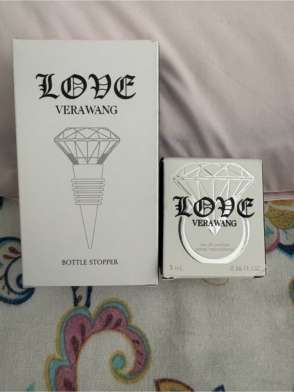 Vera Wang Love Eau de Parfum Box Set in White and Silver